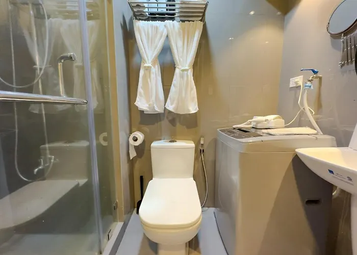 1br Makati, Air Residences M010 *